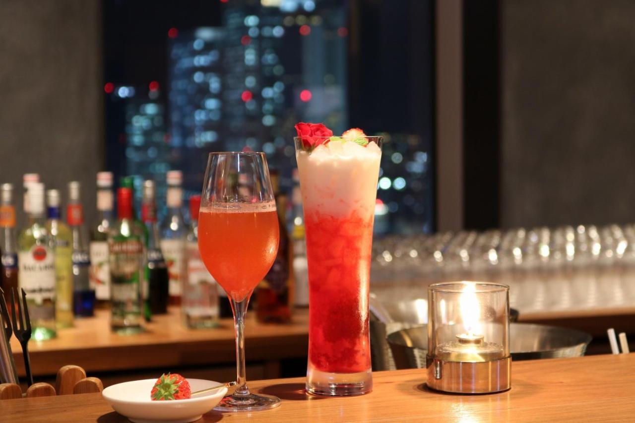 Nagoya Prince Hotel Sky Tower Rum bild A cocktail at the bar